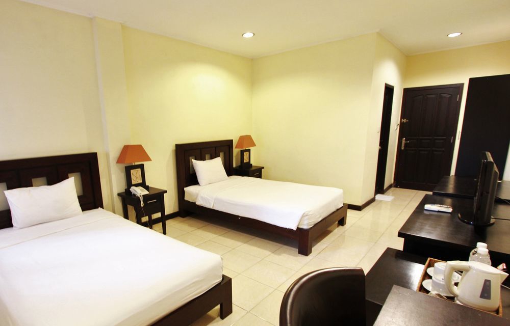 Hotel Intansari เดนปาซาร์ ภายนอก รูปภาพ