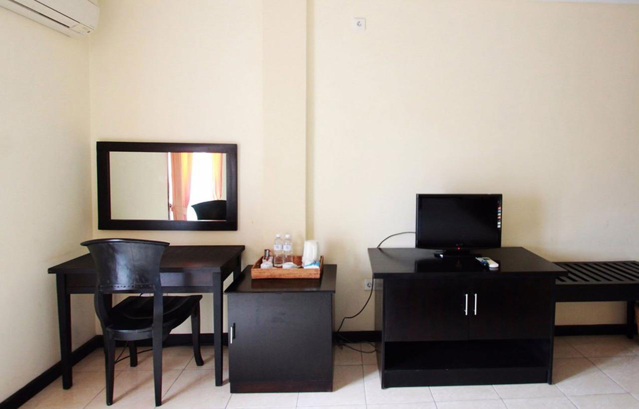 Hotel Intansari เดนปาซาร์ ภายนอก รูปภาพ