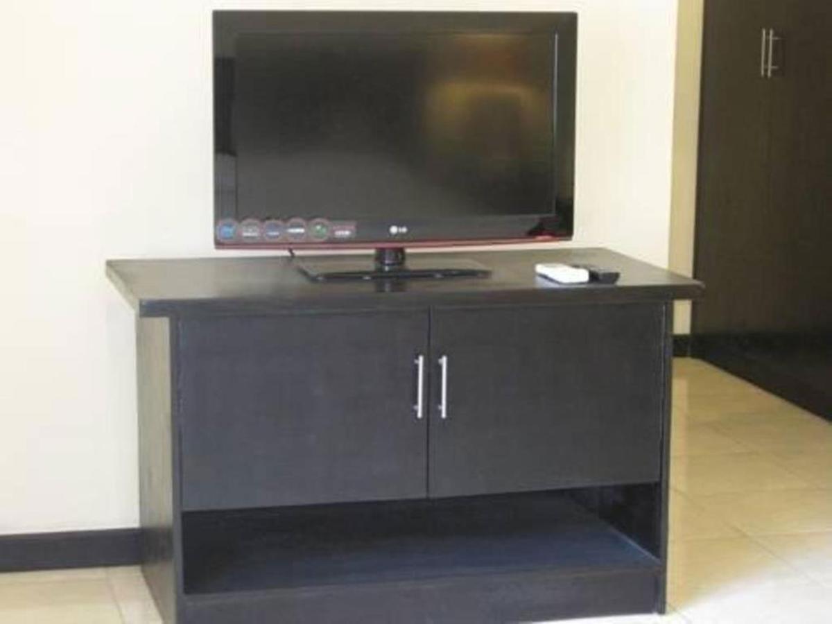 Hotel Intansari เดนปาซาร์ ภายนอก รูปภาพ