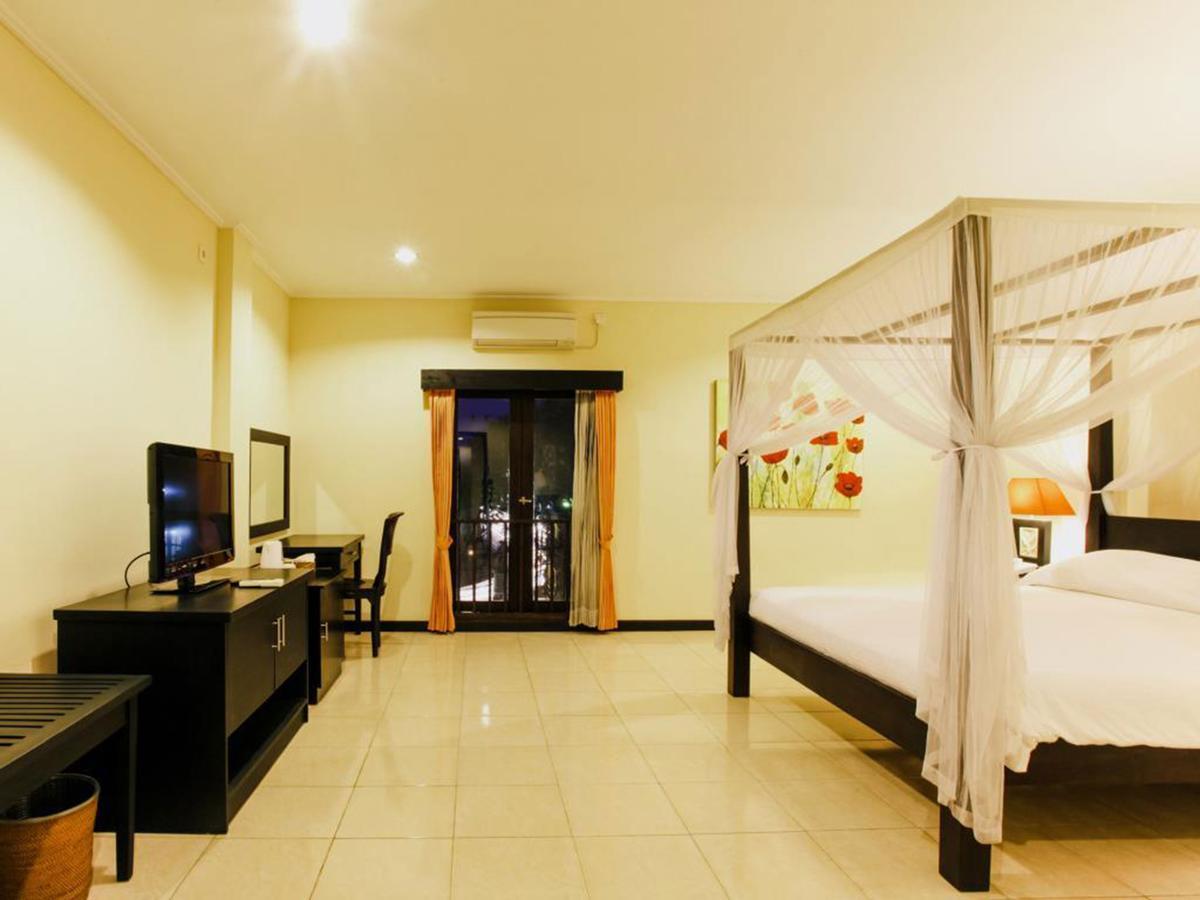 Hotel Intansari เดนปาซาร์ ภายนอก รูปภาพ