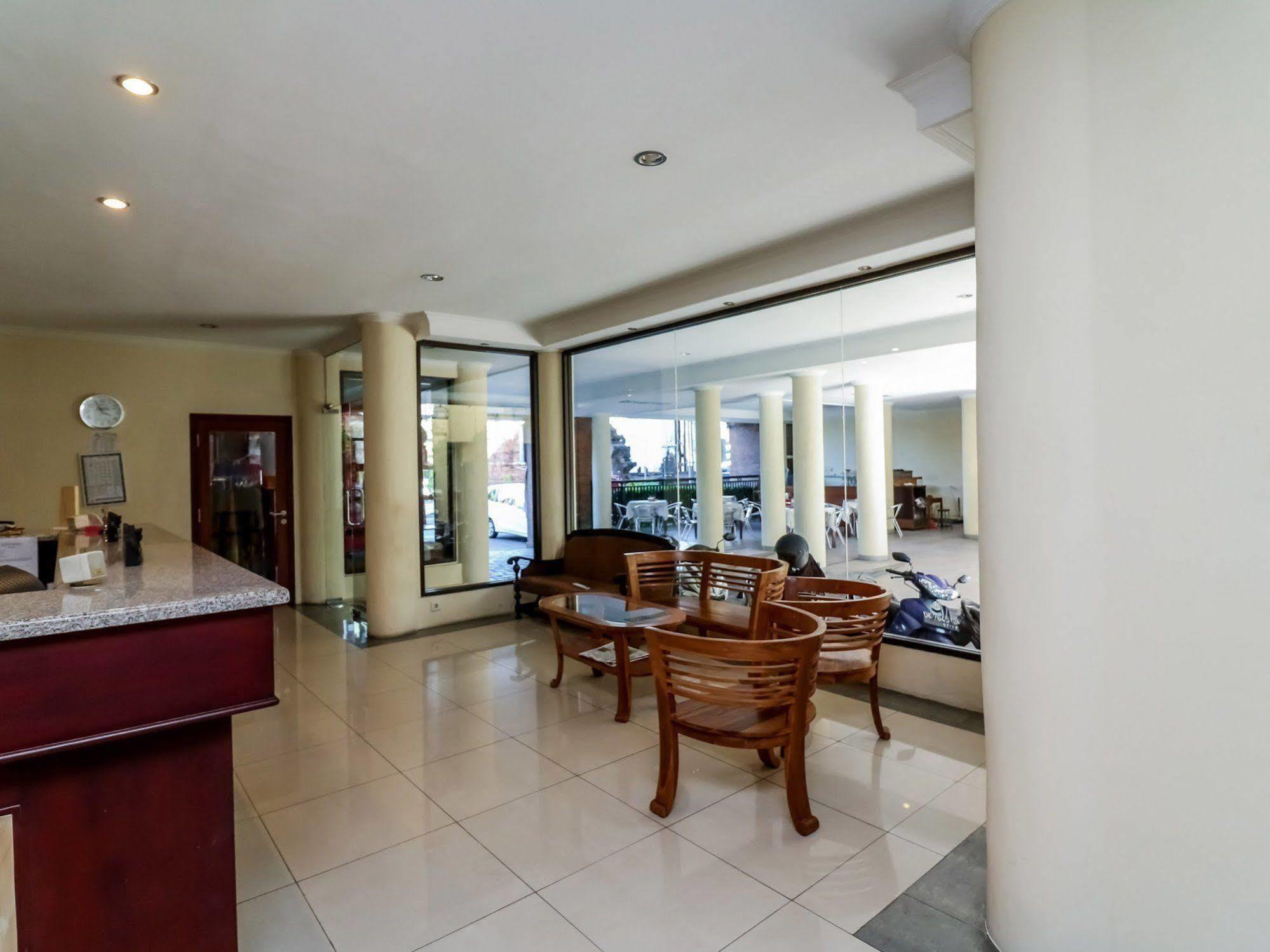 Hotel Intansari เดนปาซาร์ ภายนอก รูปภาพ