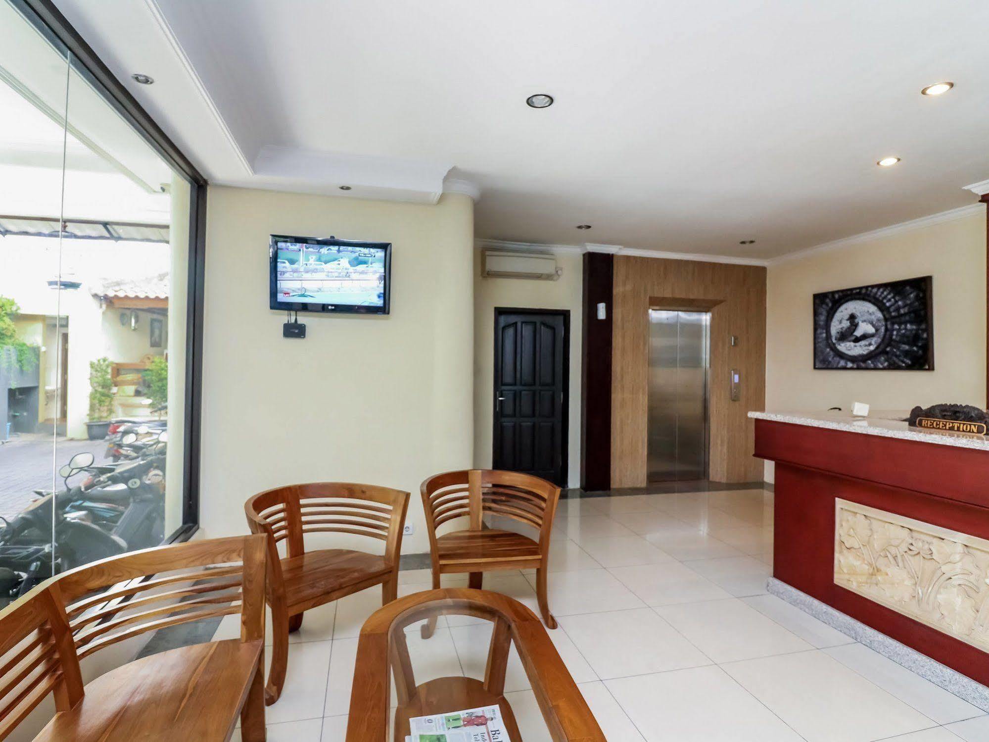 Hotel Intansari เดนปาซาร์ ภายนอก รูปภาพ