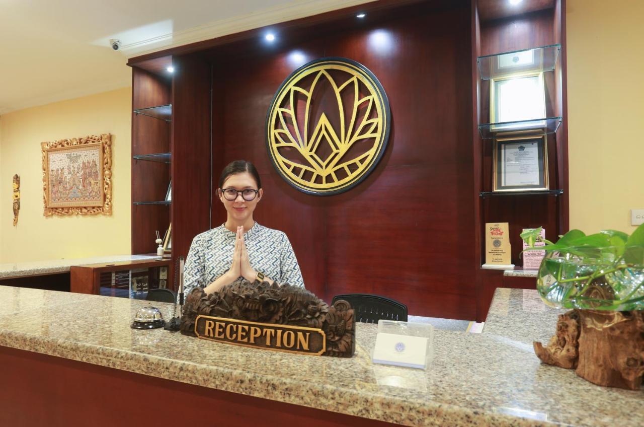 Hotel Intansari เดนปาซาร์ ภายนอก รูปภาพ