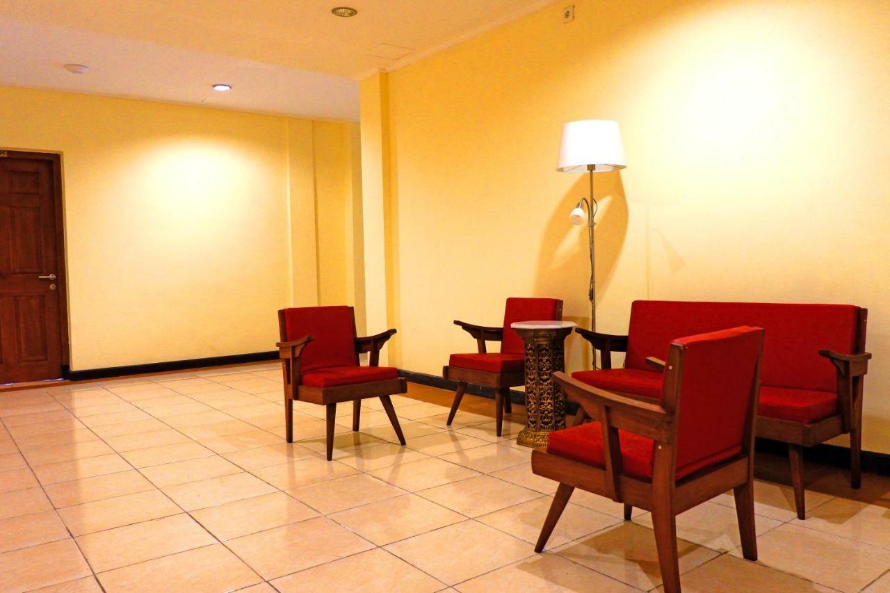 Hotel Intansari เดนปาซาร์ ภายนอก รูปภาพ
