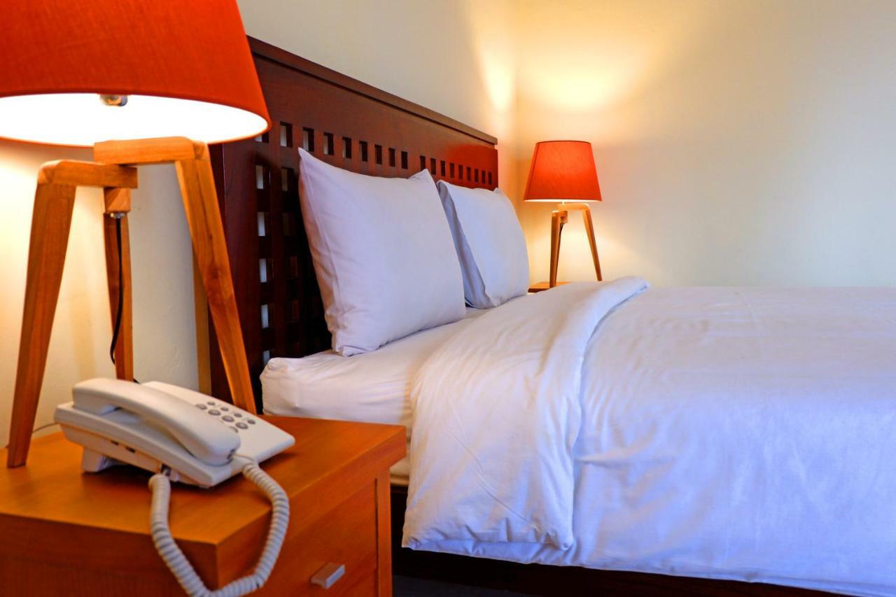 Hotel Intansari เดนปาซาร์ ภายนอก รูปภาพ